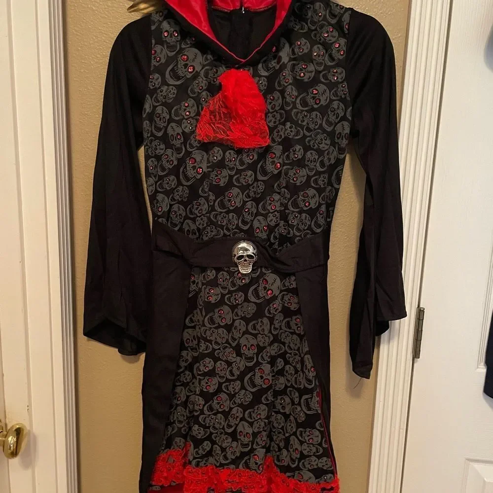 Vamperina  - Picture 14 of 16